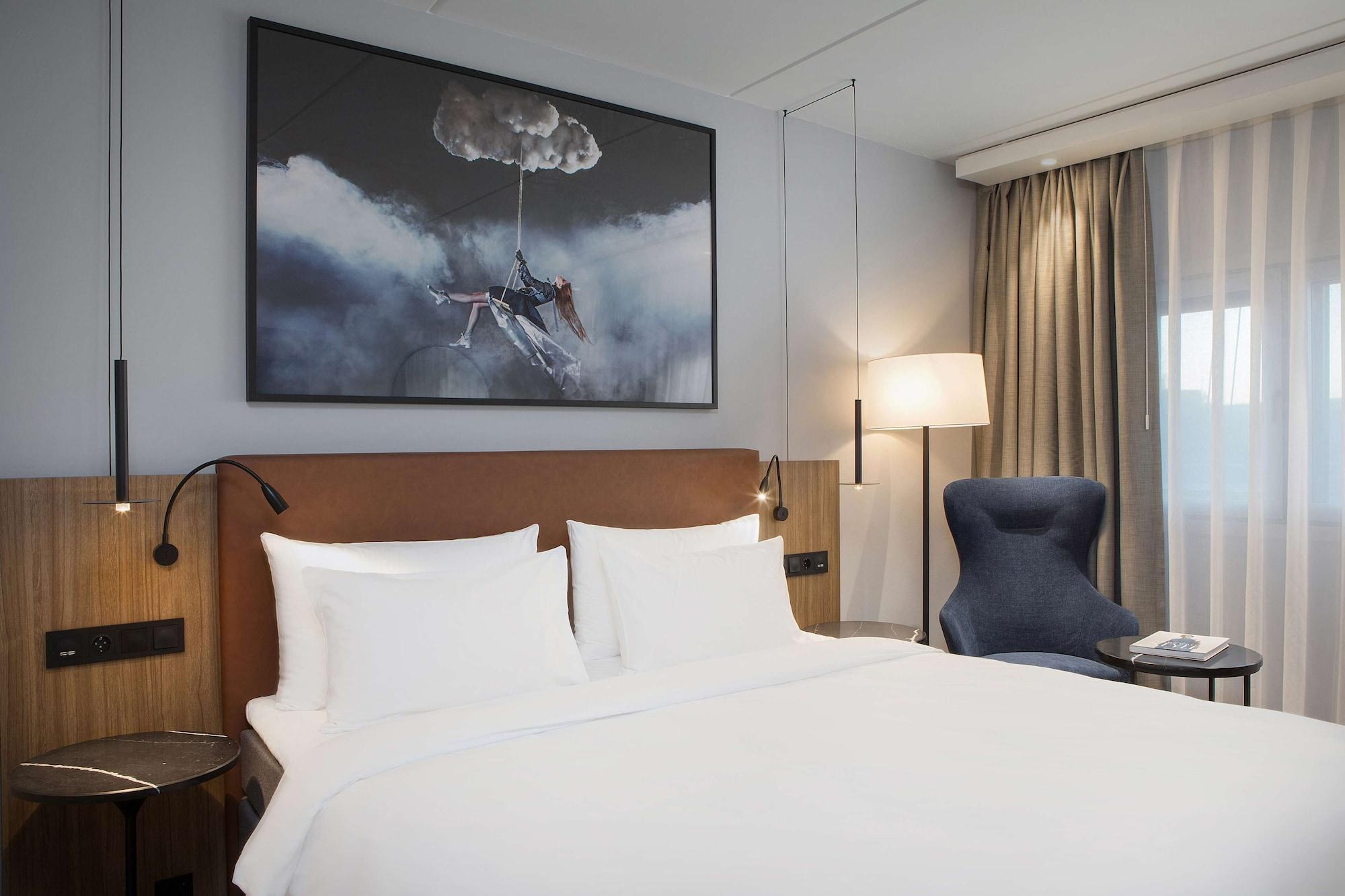 Radisson Blu Airport Hotel, Oslo 4*