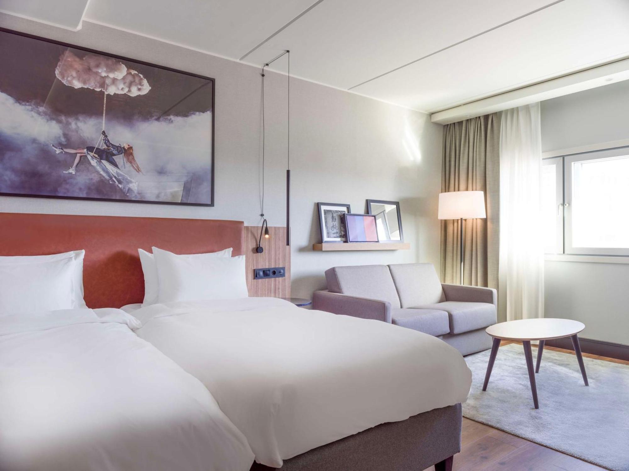 Radisson Blu Airport Hotel, Oslo 4* Garder