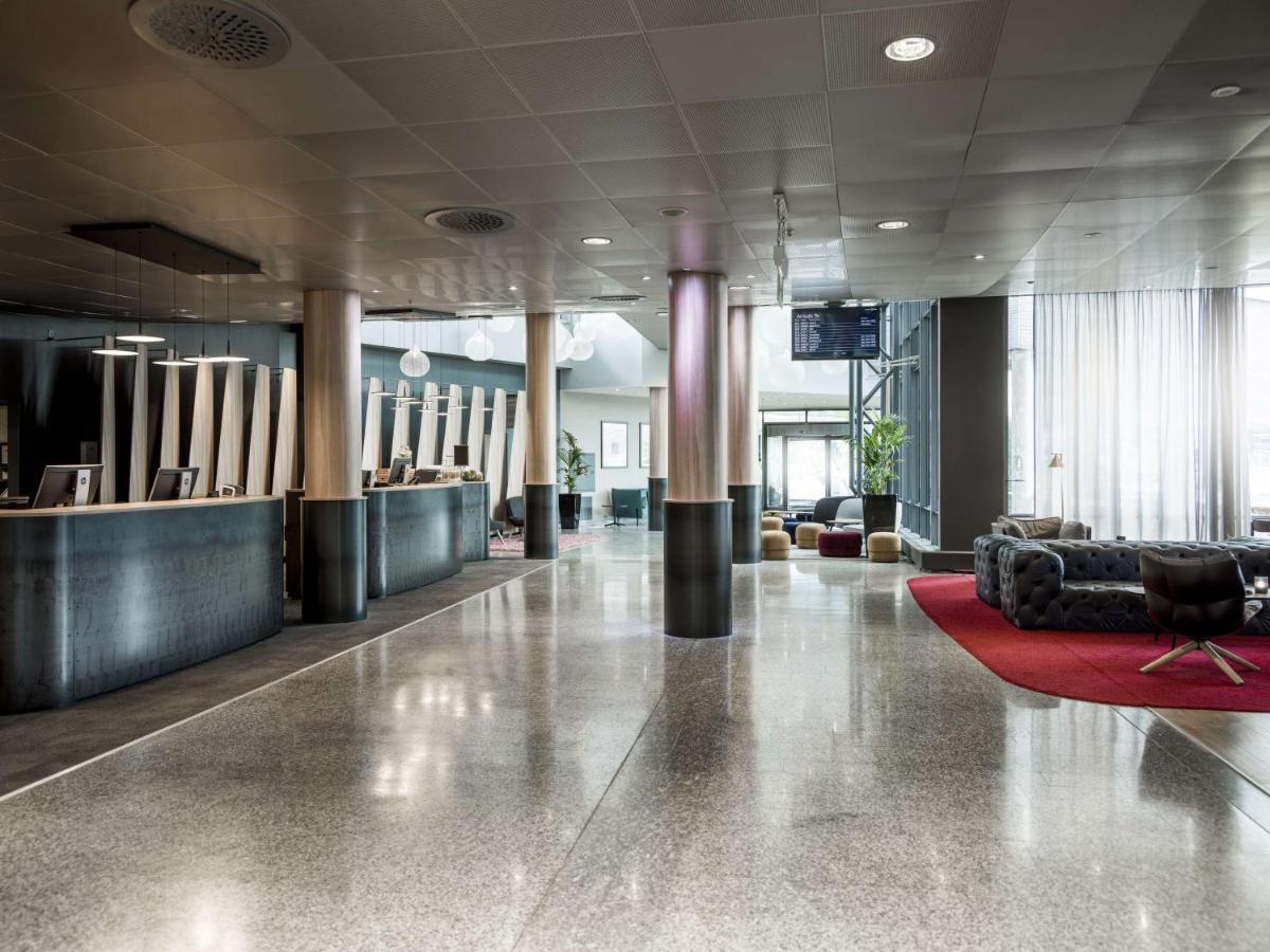 Radisson Blu Airport Hotel, Oslo 4*