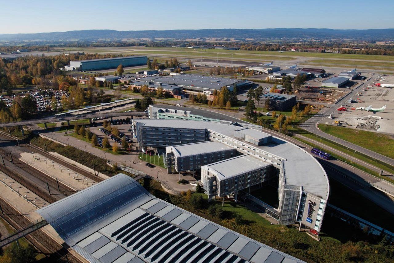 Radisson Blu Airport Hotel, Oslo 4* Garder