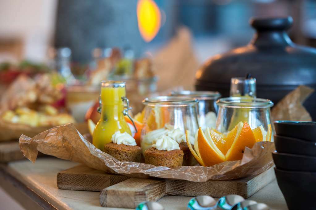 Radisson Blu Airport Hotel, Oslo 4*